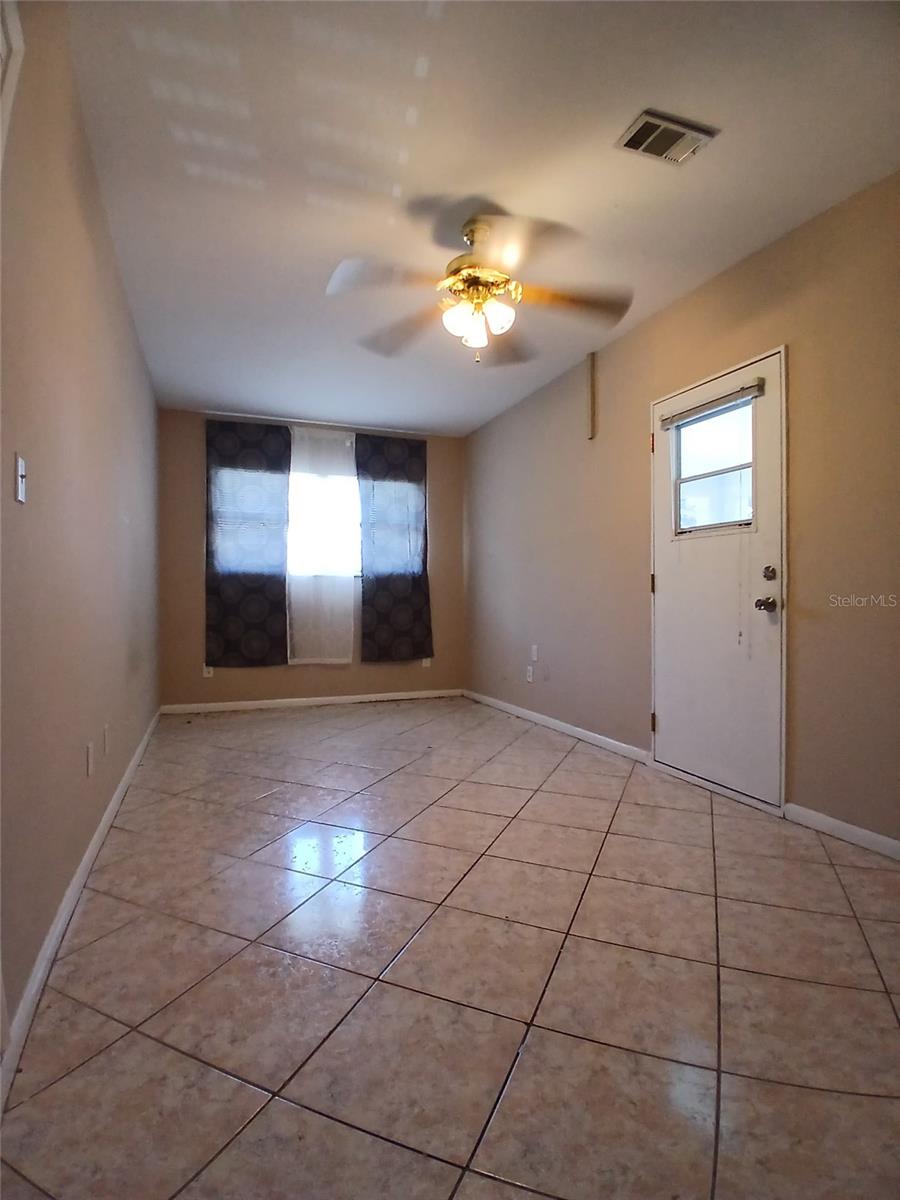 VERDES GARDENS - Residential Lease