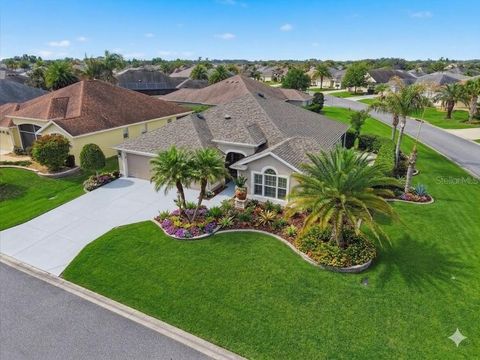 Photo of 1424 Walnut Way, The Villages, FL 32163 (MLS # G5110581)