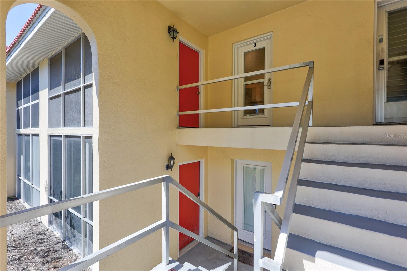 137 AVENIDA MESSINA 3