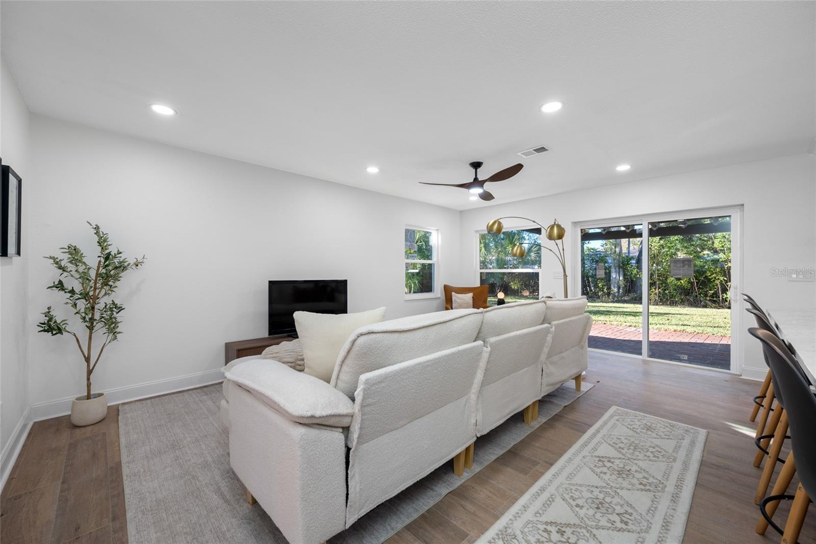 PIPERS GLEN - Residential