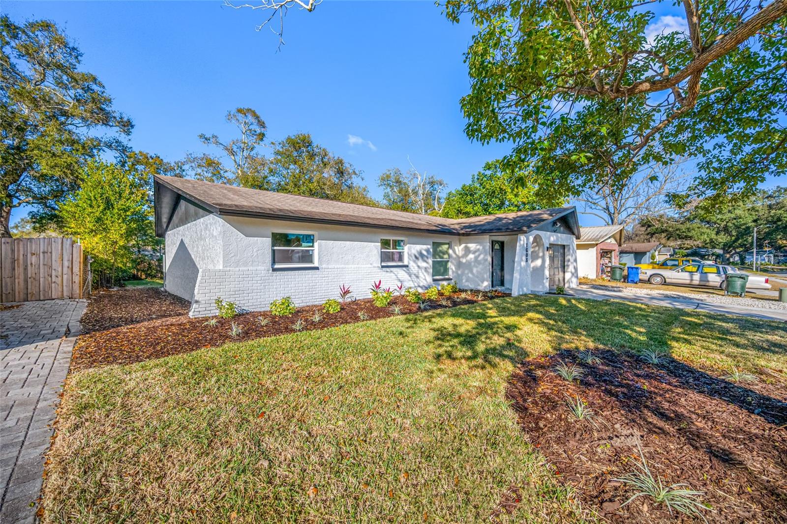 PIPERS GLEN - Residential