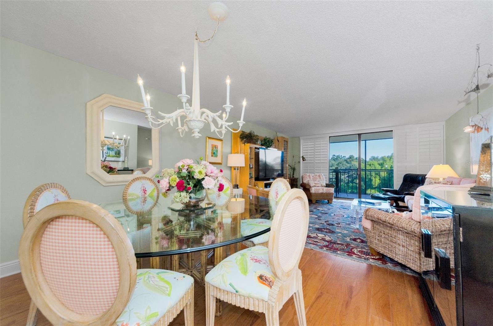 220 BELLEVIEW BOULEVARD 305