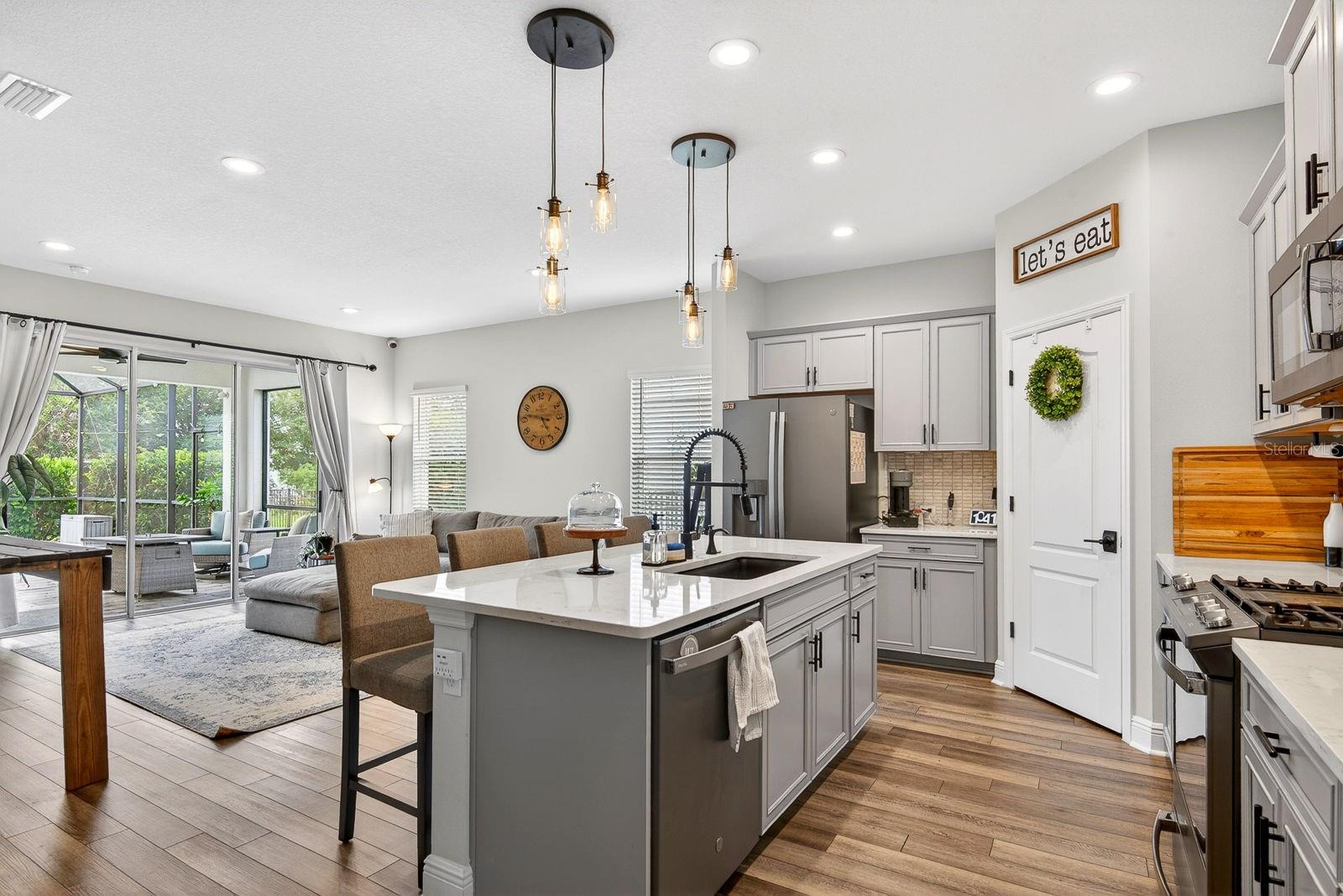 13852 OLD CREEK COURT