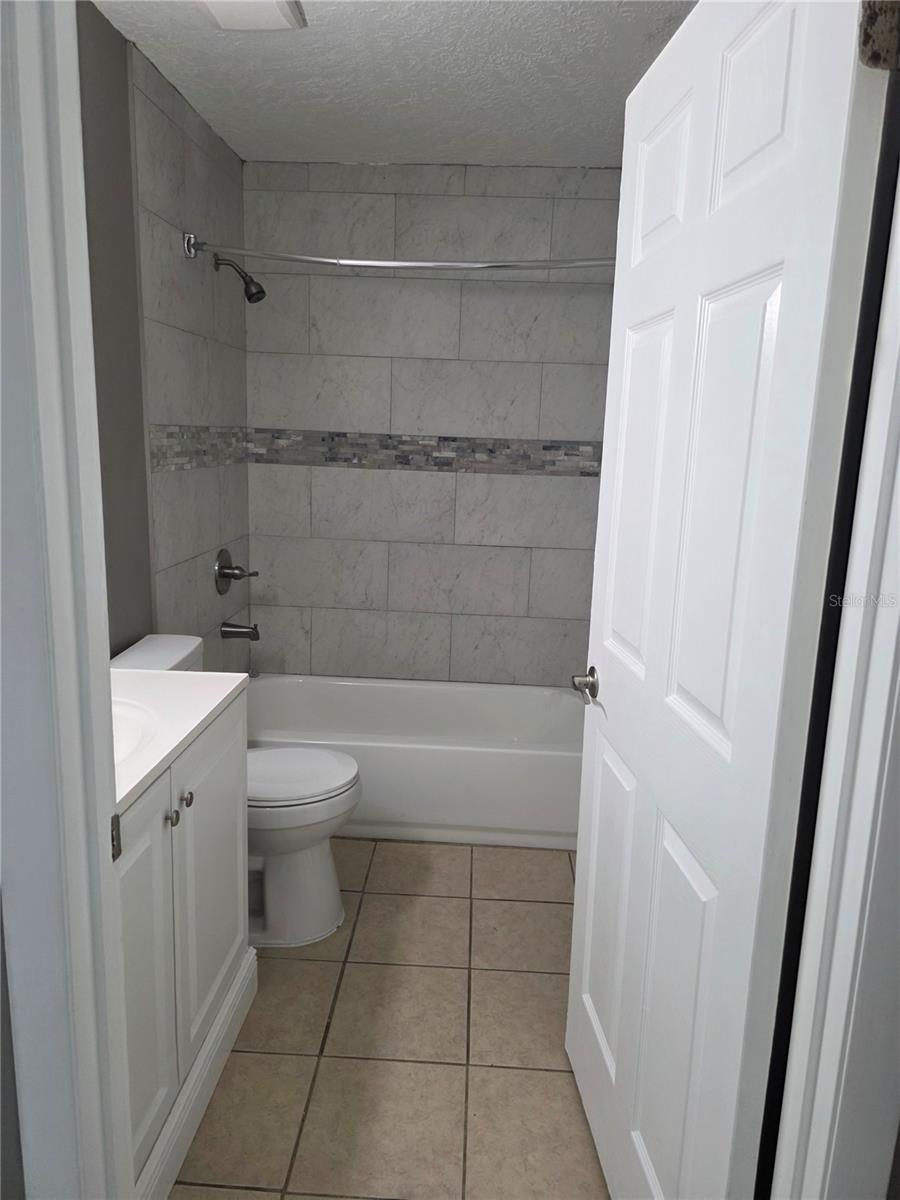 WHISPERING SANDS UN 01 - Residential Income