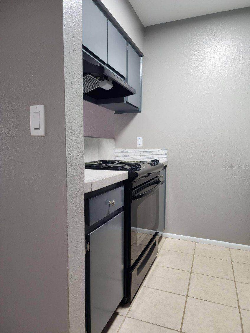 WHISPERING SANDS UN 01 - Residential Income