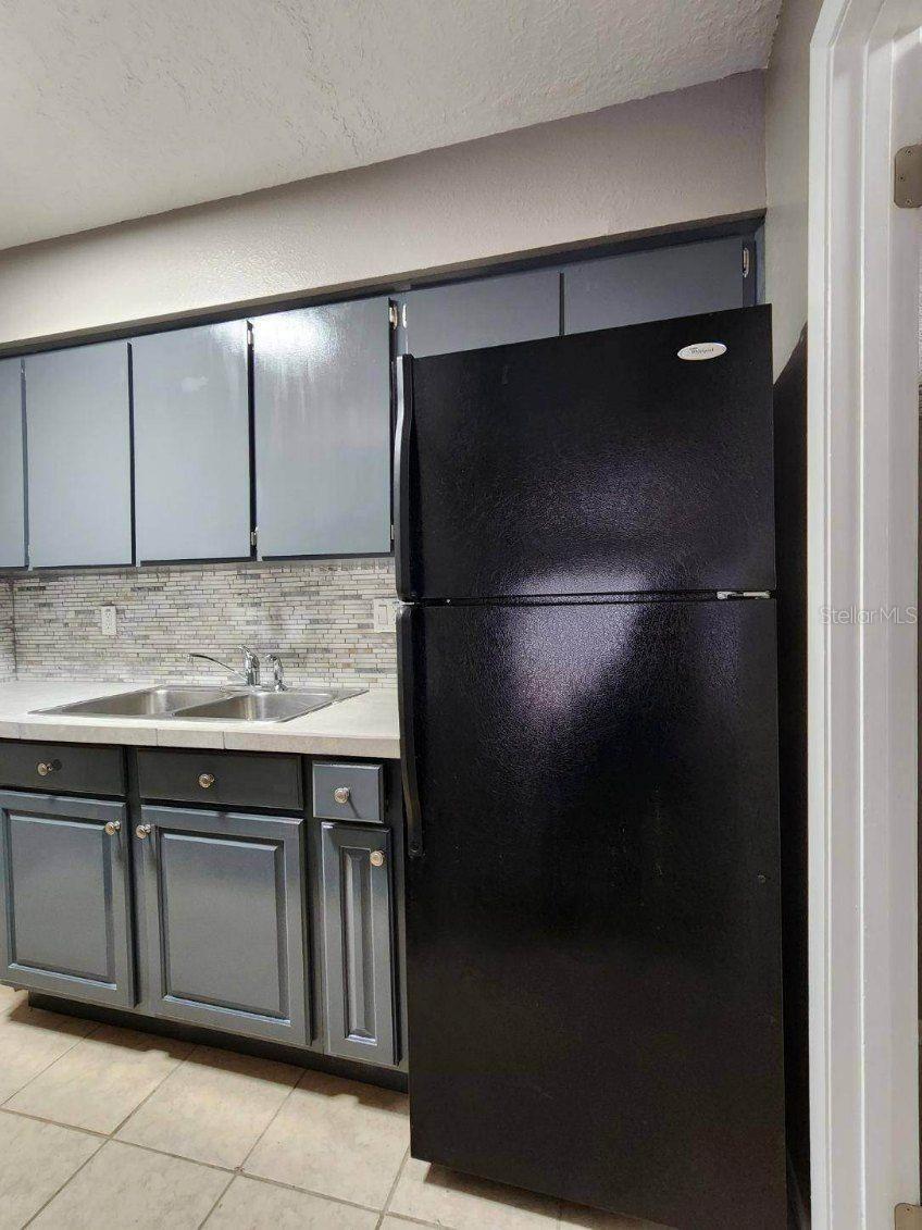 WHISPERING SANDS UN 01 - Residential Income