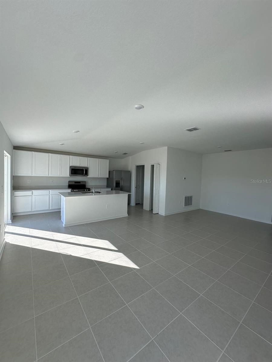 HUNT CLUB GROVES 50S - Residential Lease