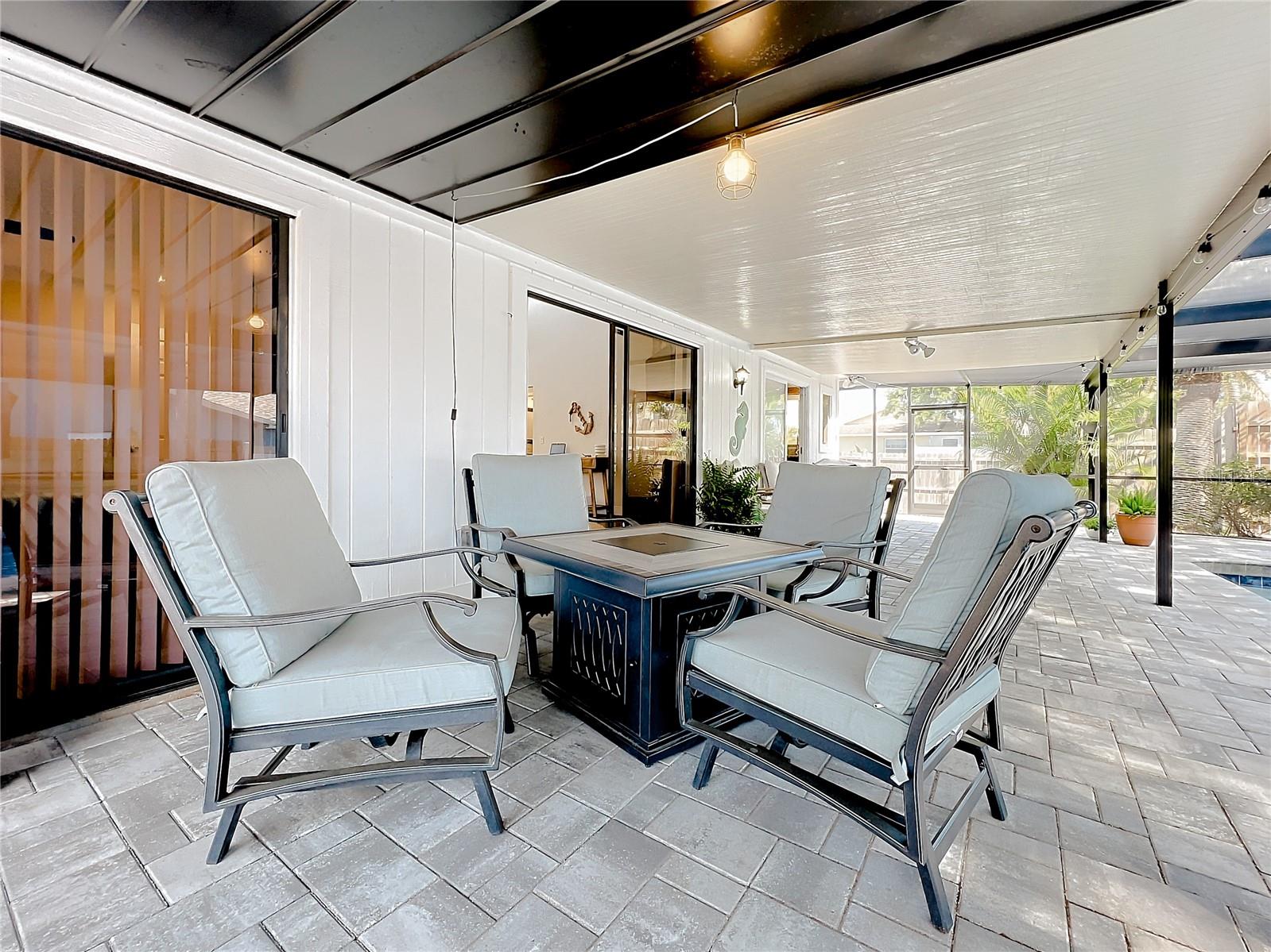 LAKE SARASOTA - Residential