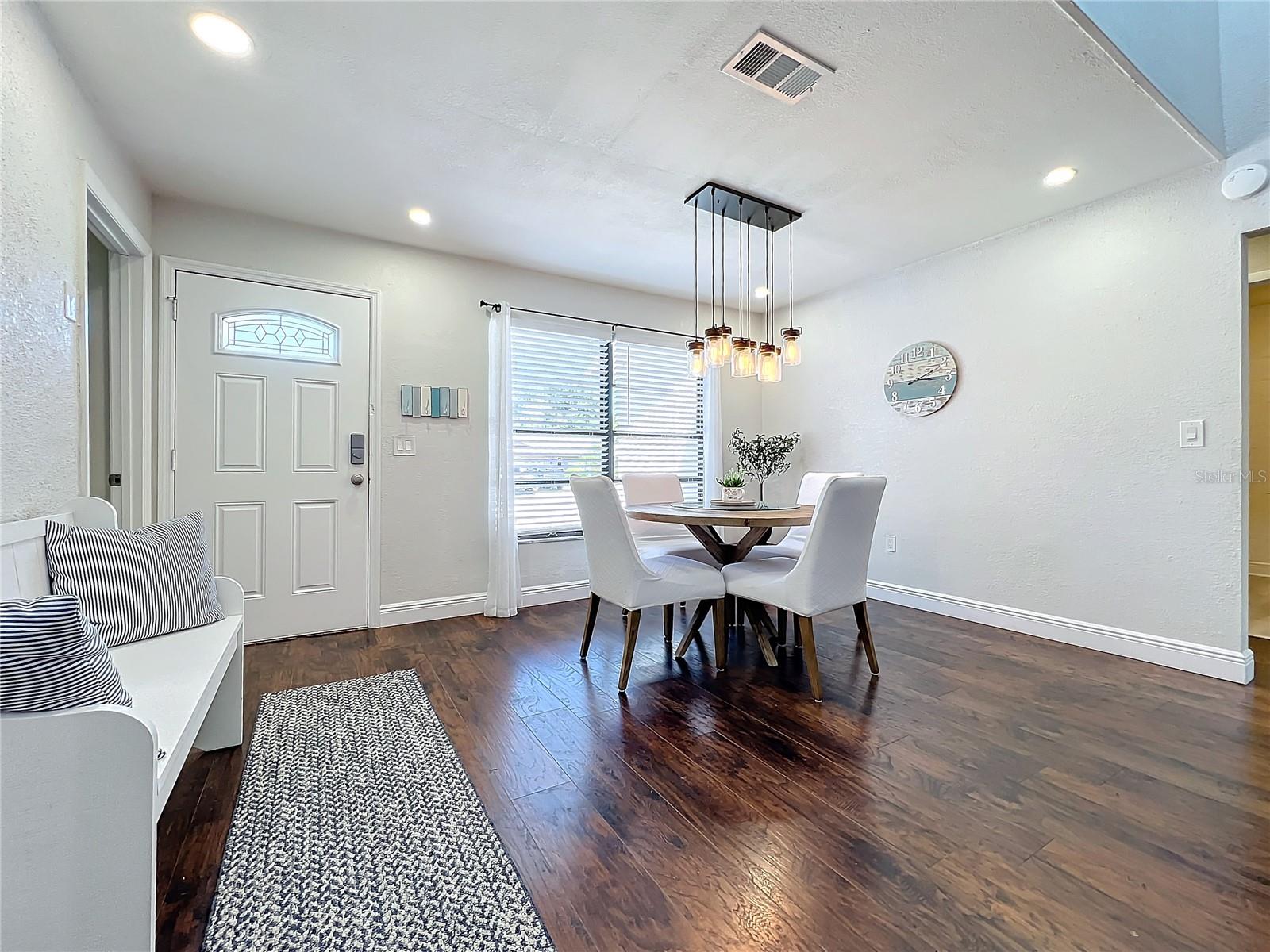 LAKE SARASOTA - Residential