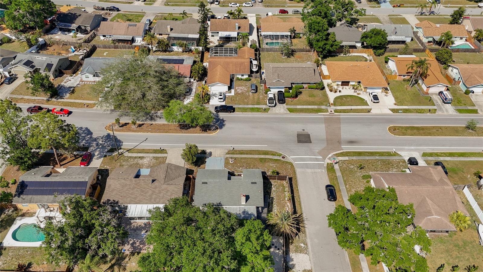 LAKE SARASOTA - Residential
