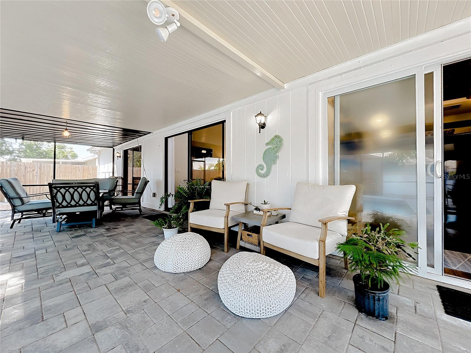 LAKE SARASOTA - Residential