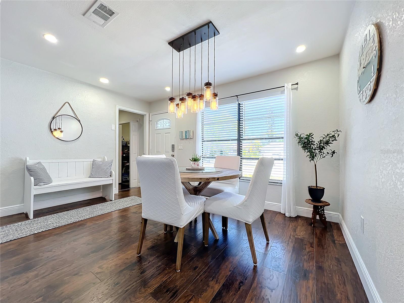 LAKE SARASOTA - Residential