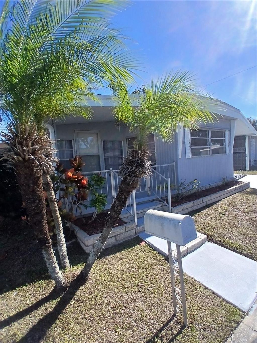 Photo of 27466 Us Highway 19 N #77, Clearwater, FL 33761 (MLS # TB8466742)