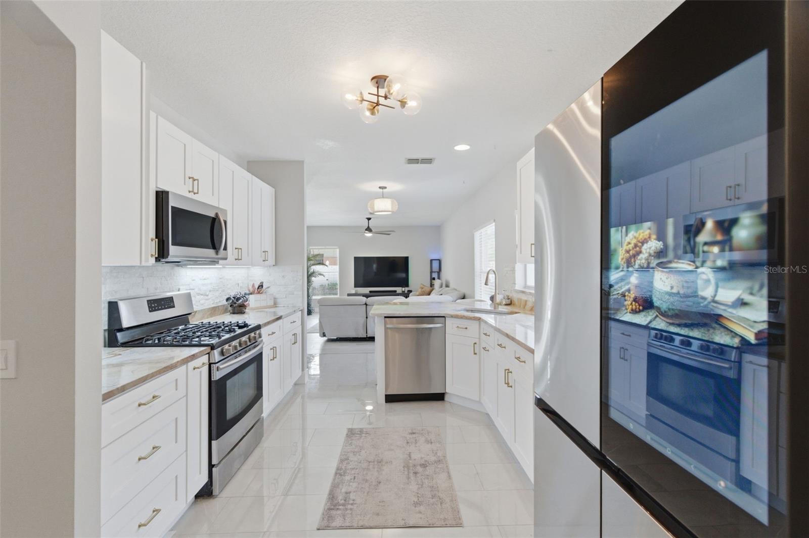 THOUSAND OAKS MULTI-FAM 01-4 - Residential