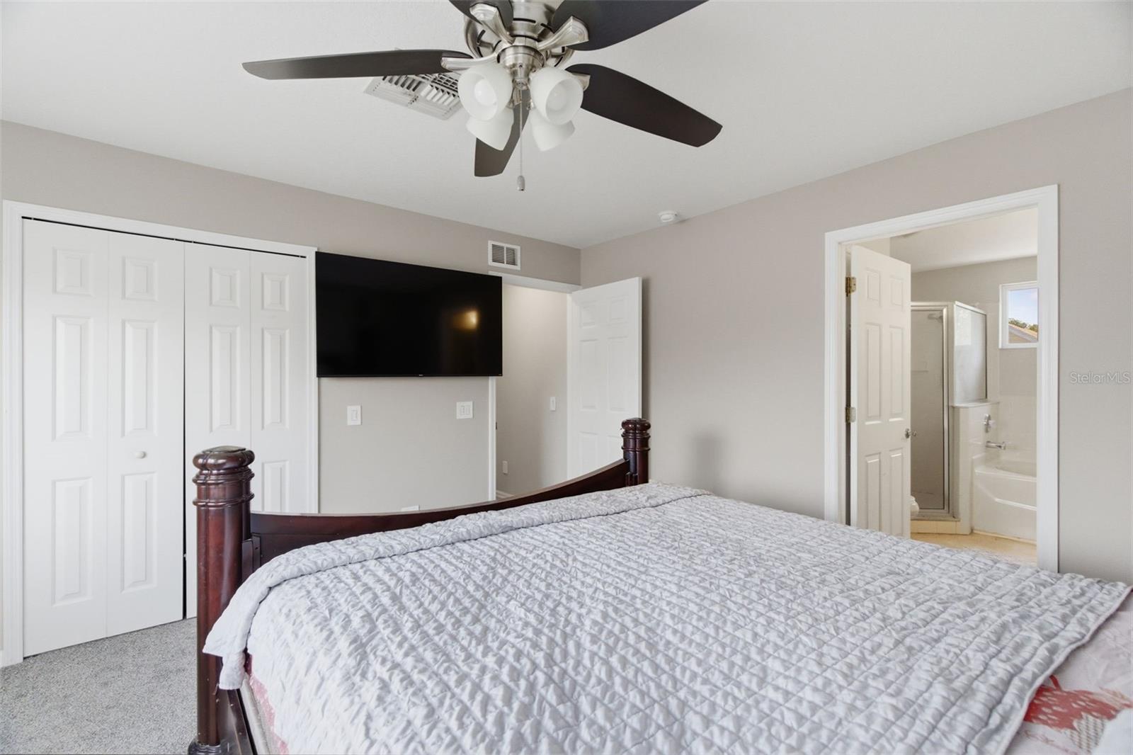 THOUSAND OAKS MULTI-FAM 01-4 - Residential
