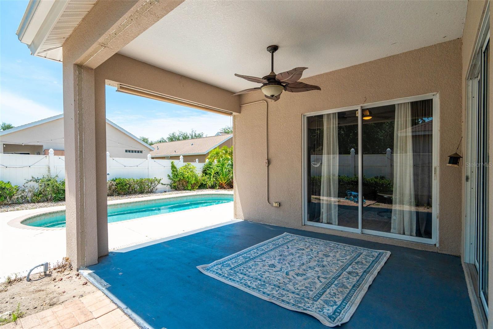 THOUSAND OAKS MULTI-FAM 01-4 - Residential