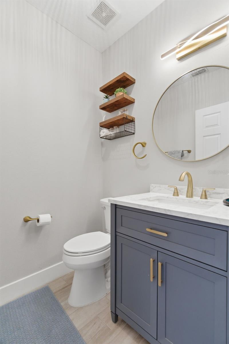 THOUSAND OAKS MULTI-FAM 01-4 - Residential