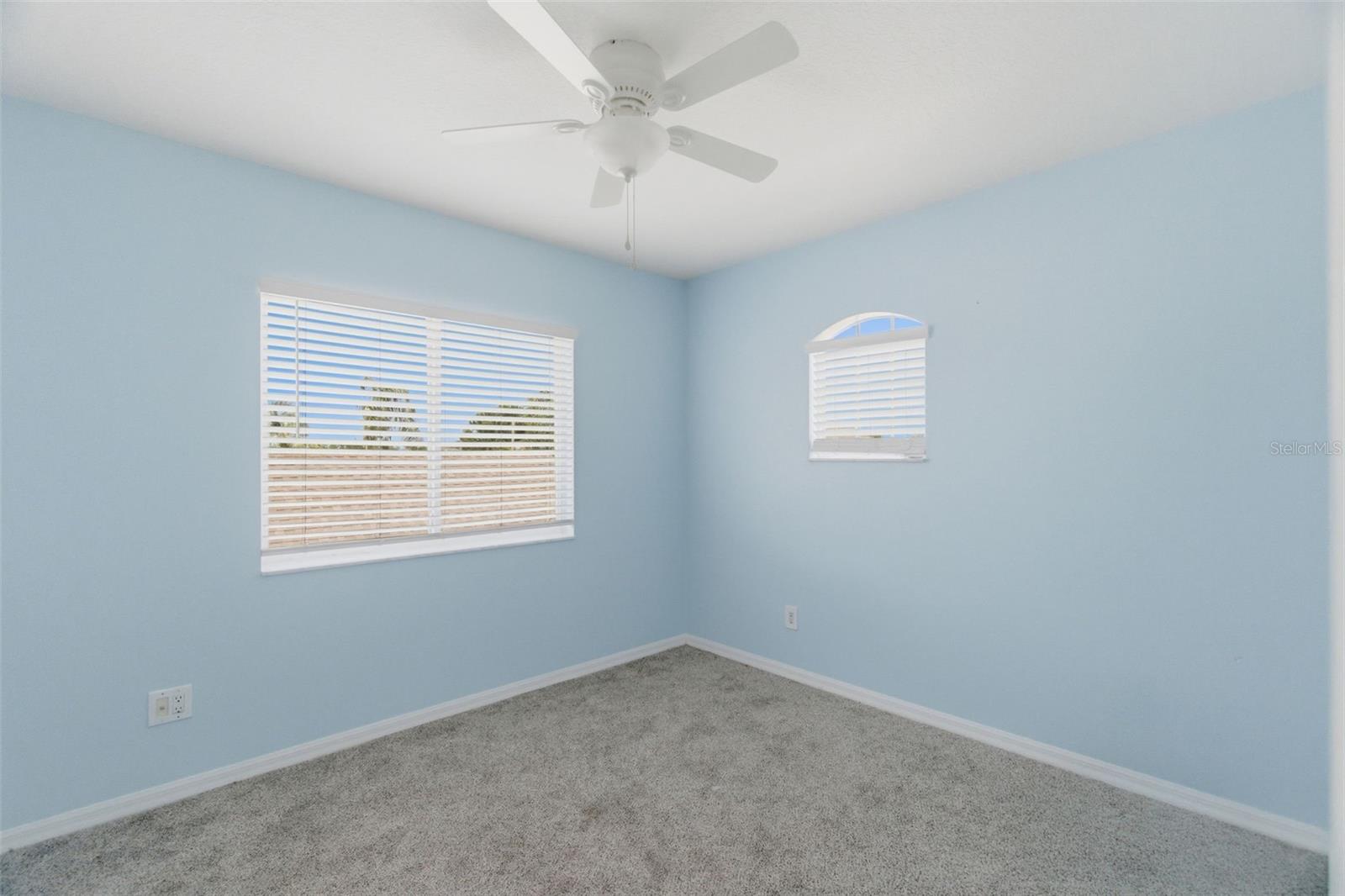 THOUSAND OAKS MULTI-FAM 01-4 - Residential