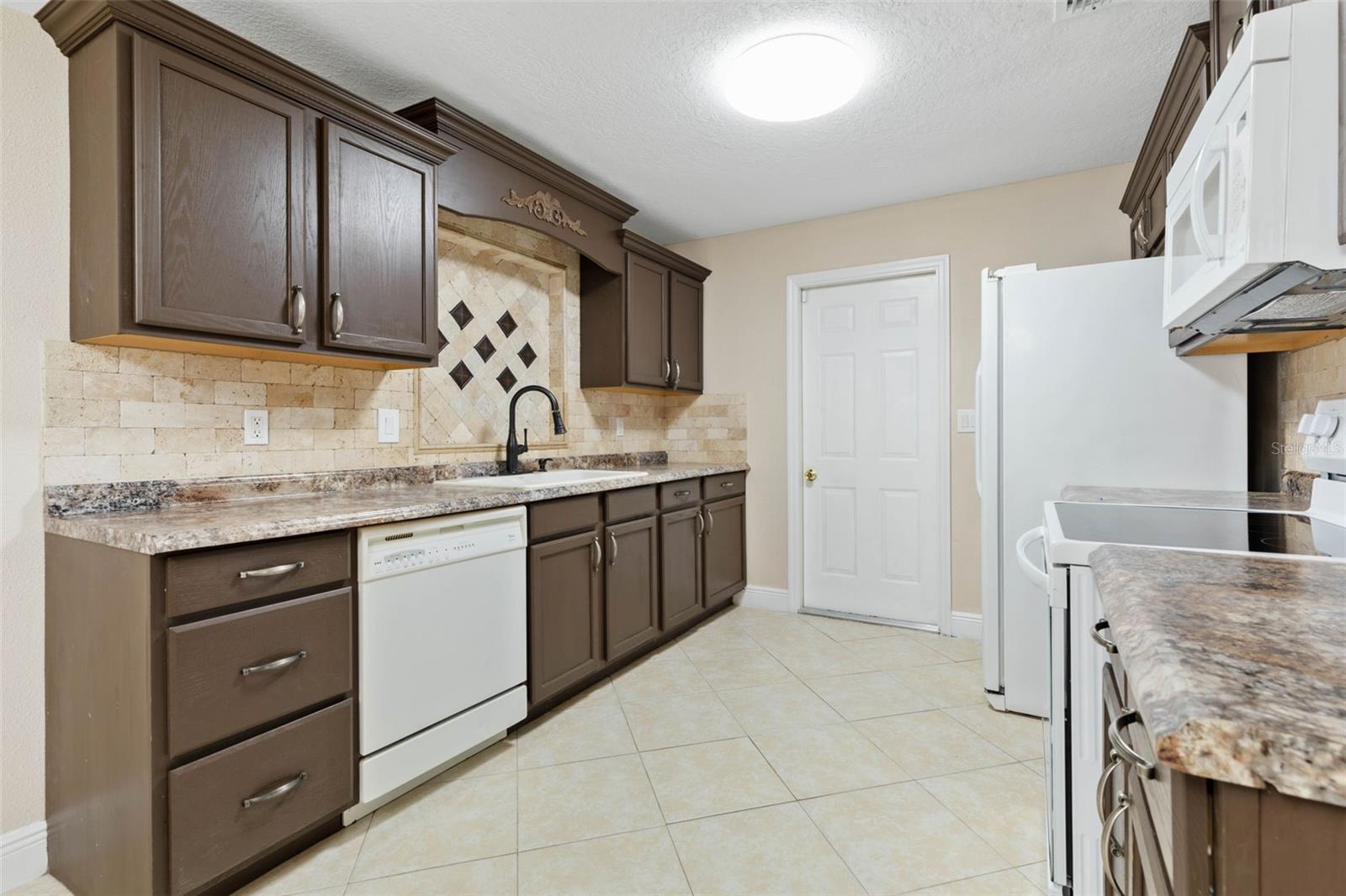 INDIAN TRAILS - Residential Lease