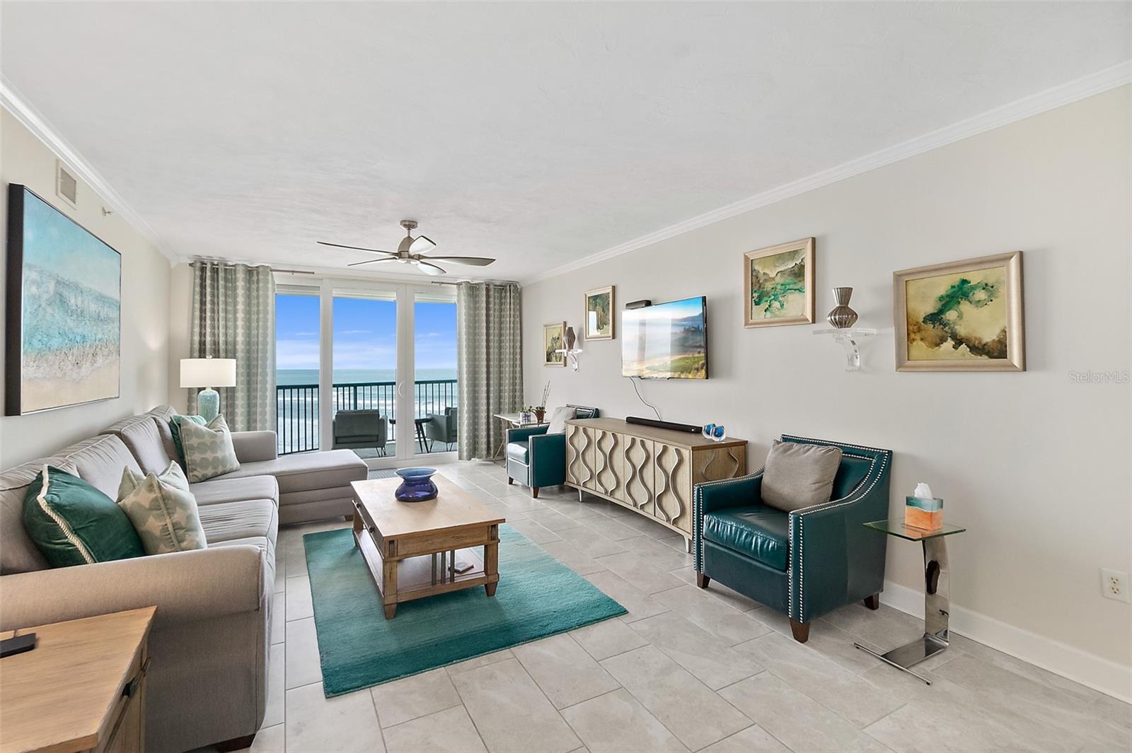 TOWERS GRANDE CONDO - Residential