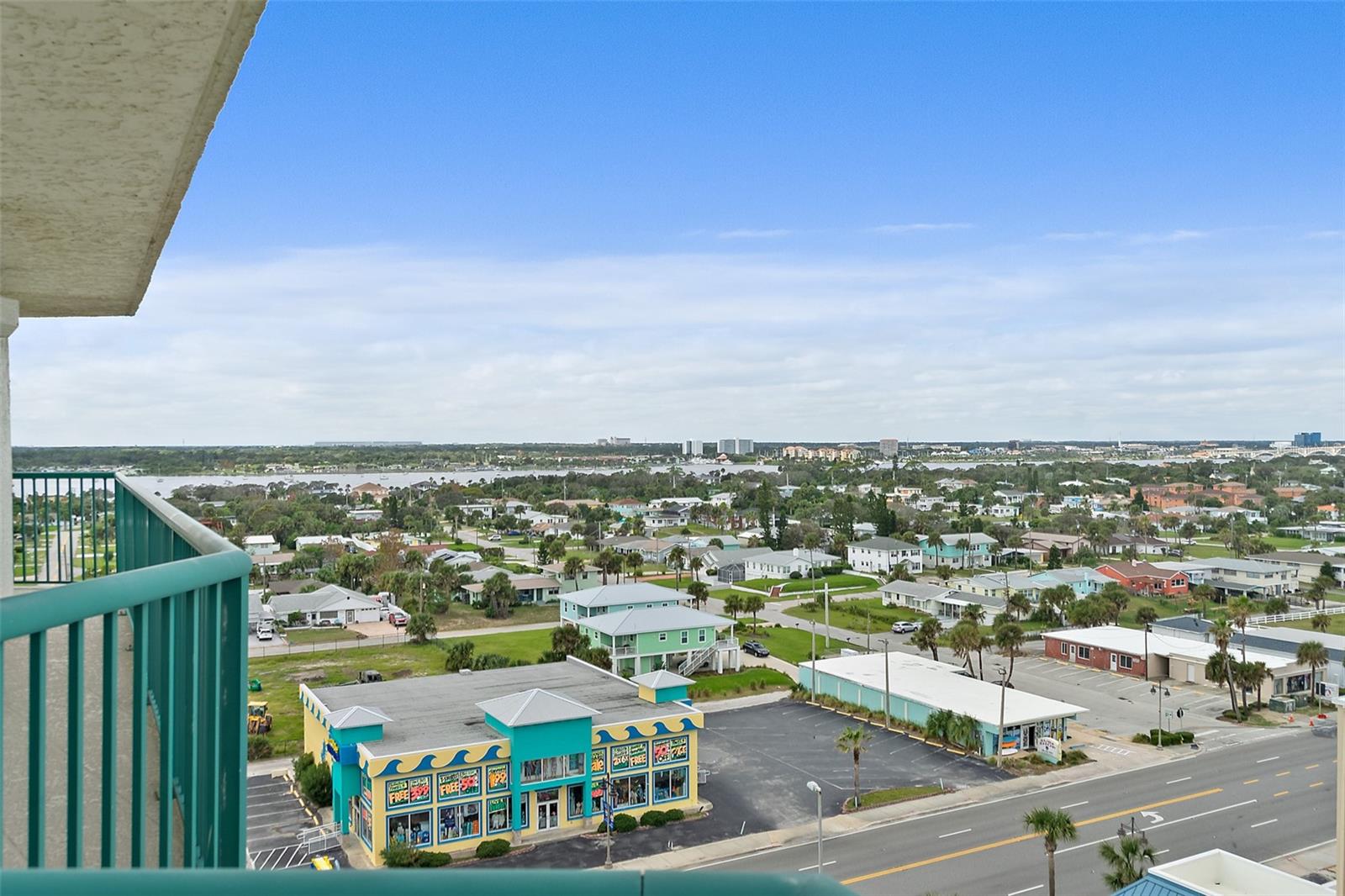 TOWERS GRANDE CONDO - Residential