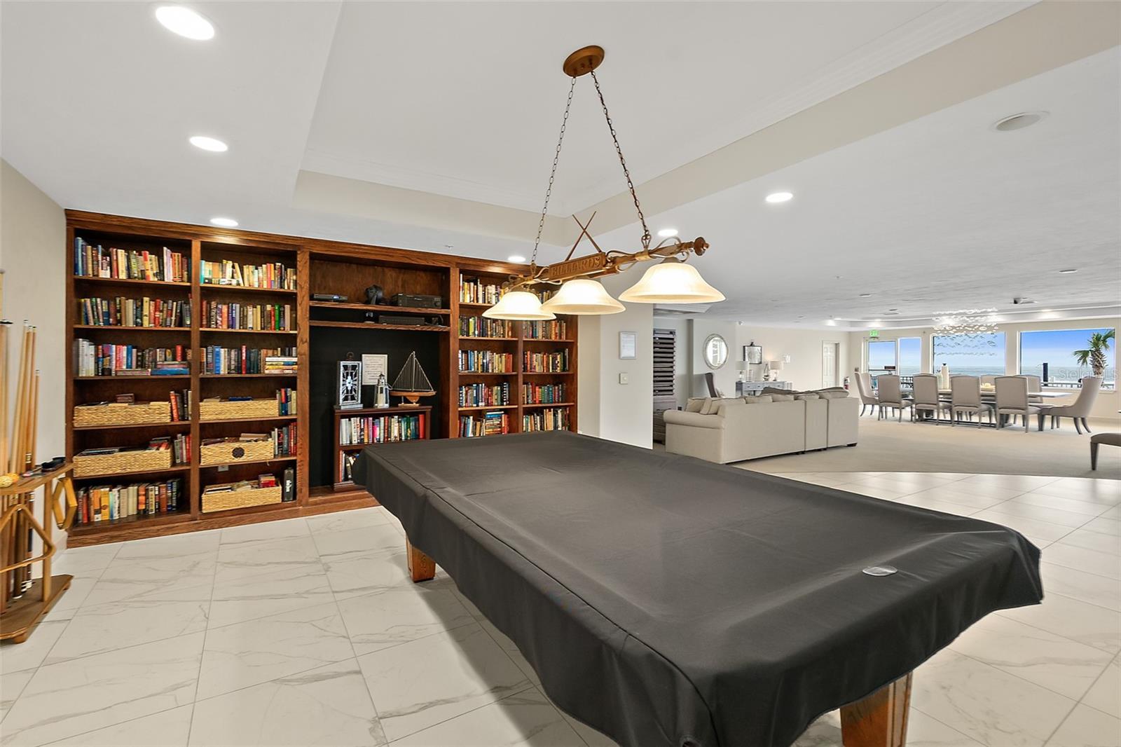 TOWERS GRANDE CONDO - Residential