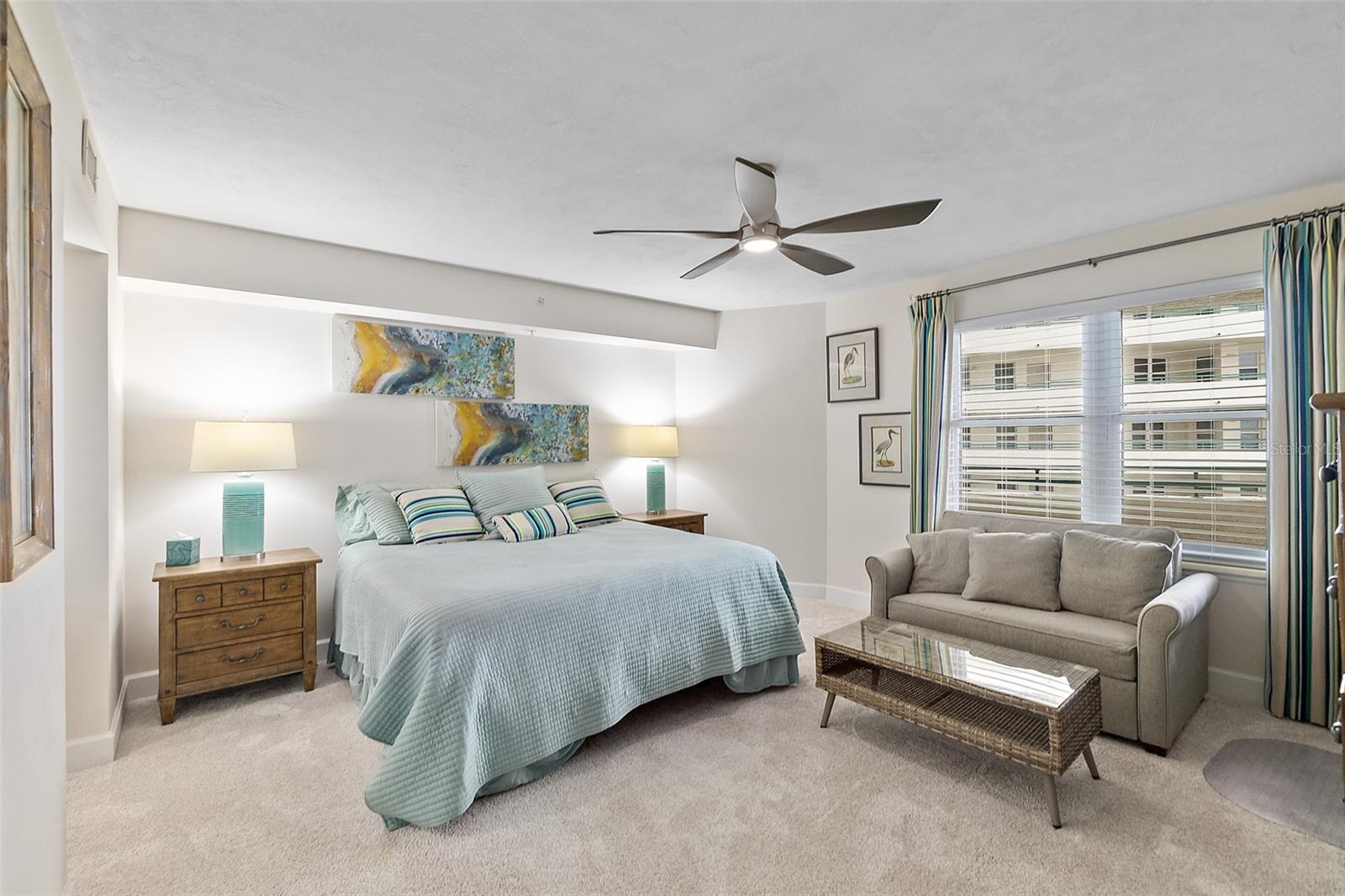 TOWERS GRANDE CONDO - Residential