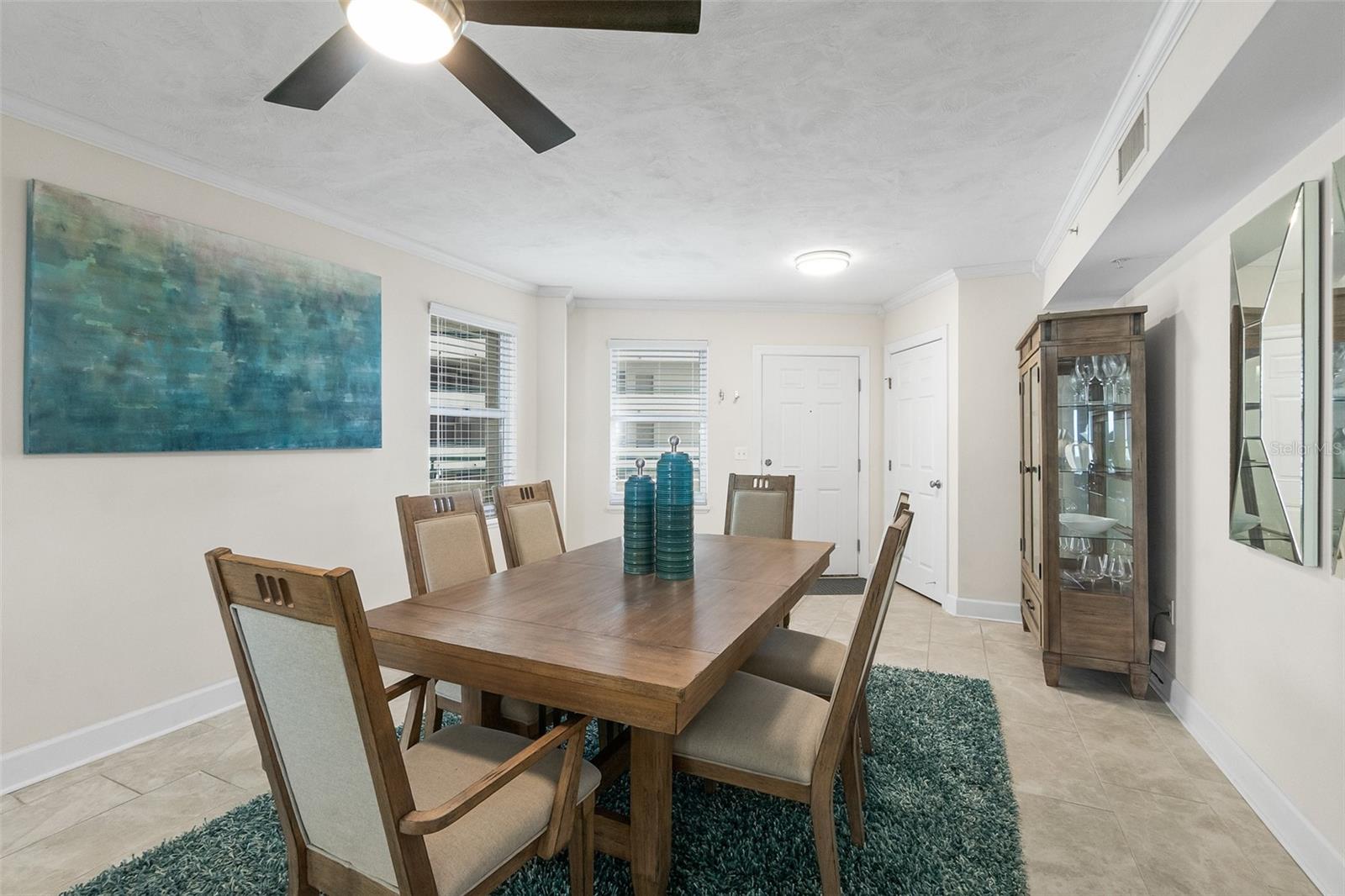 TOWERS GRANDE CONDO - Residential