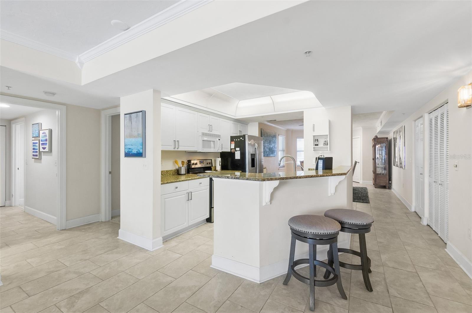 TOWERS GRANDE CONDO - Residential