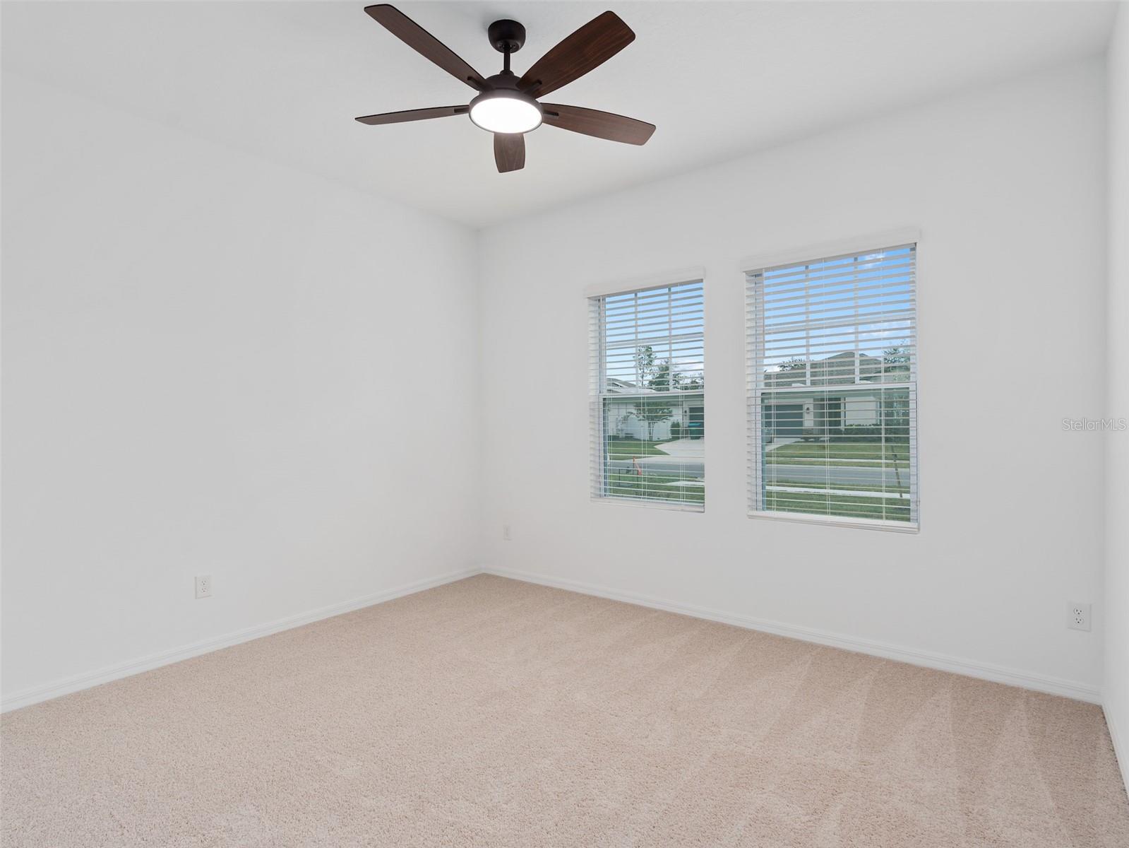 HAMPTON OAKS - Residential