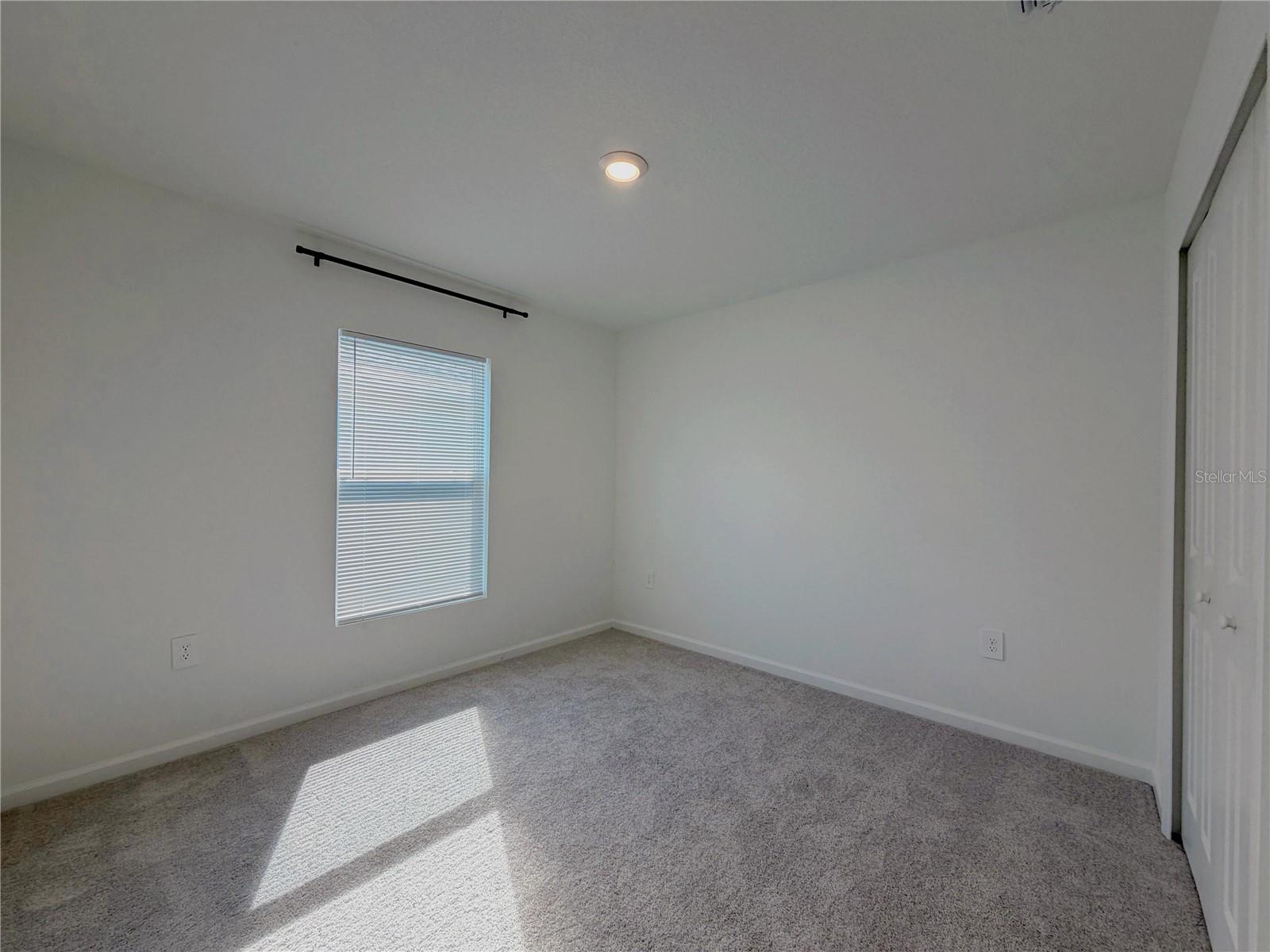 RANCHES/LK MCLEOD III - Residential Lease