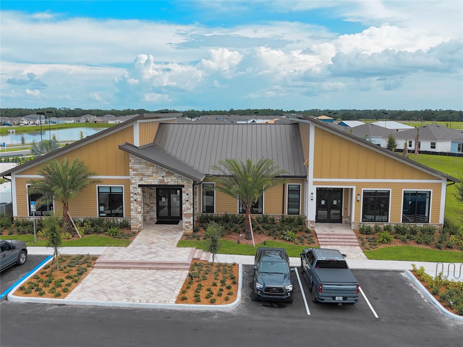 RANCHES/LK MCLEOD III - Residential Lease