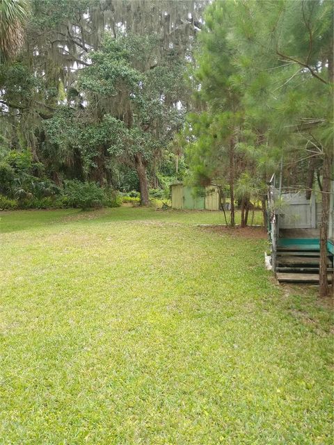 A home in CRYSTAL RIVER