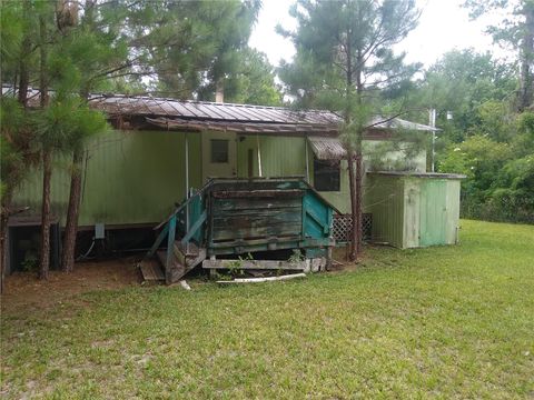 A home in CRYSTAL RIVER