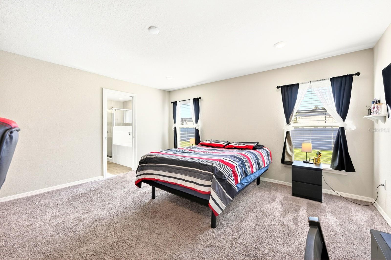 ANISTON - Residential