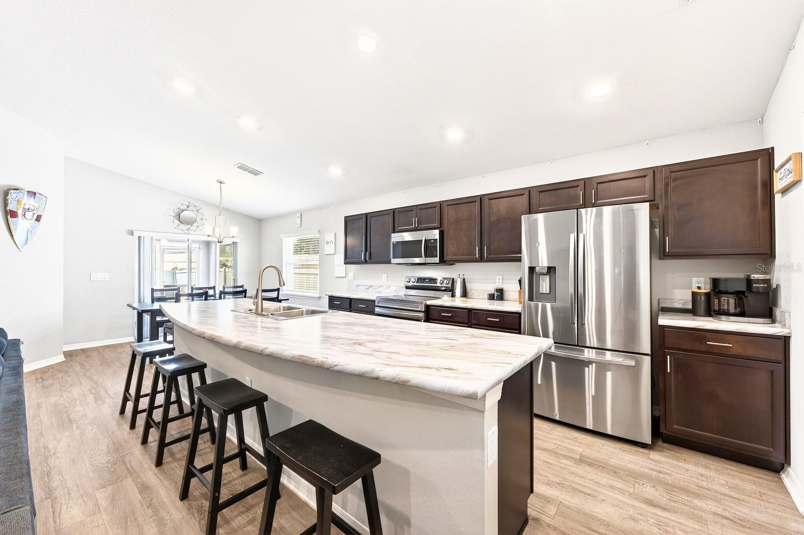 ANISTON - Residential