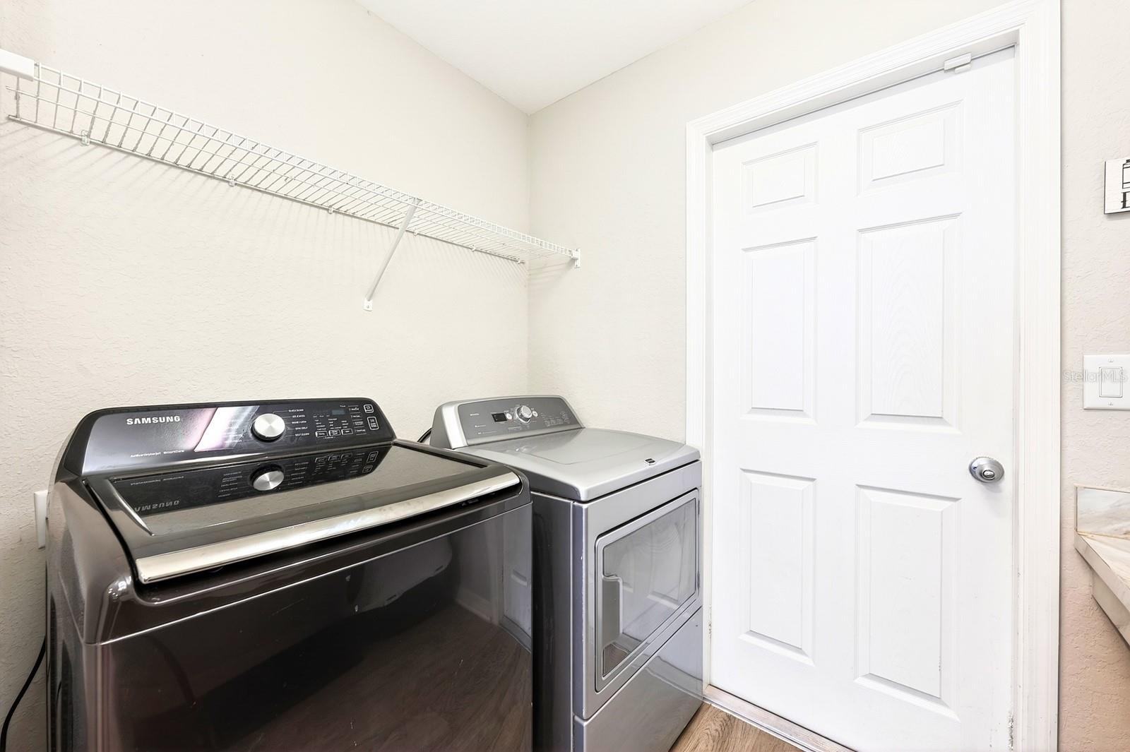 ANISTON - Residential