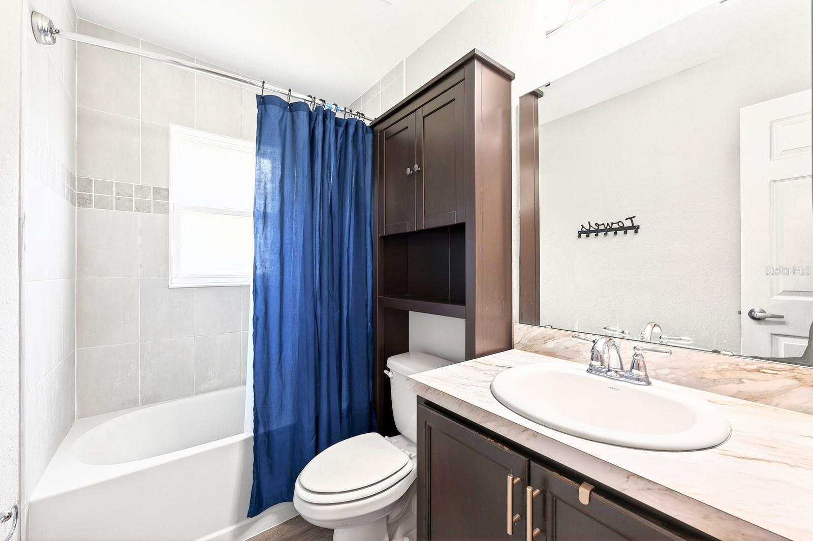 ANISTON - Residential