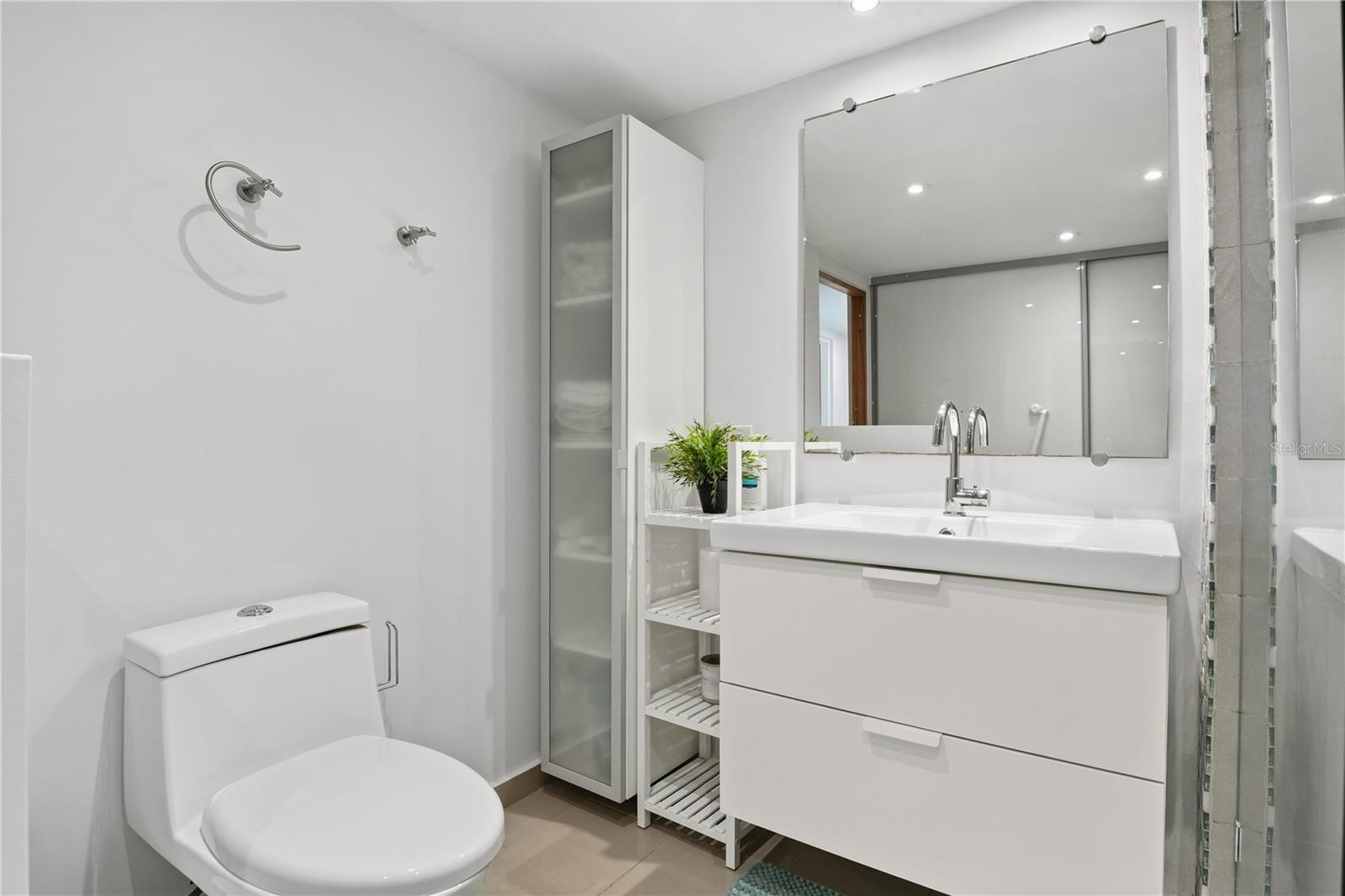 CONDO. PLAYA DORADA, CALLE HORIZONTE 303-B CAROLIN - Residential