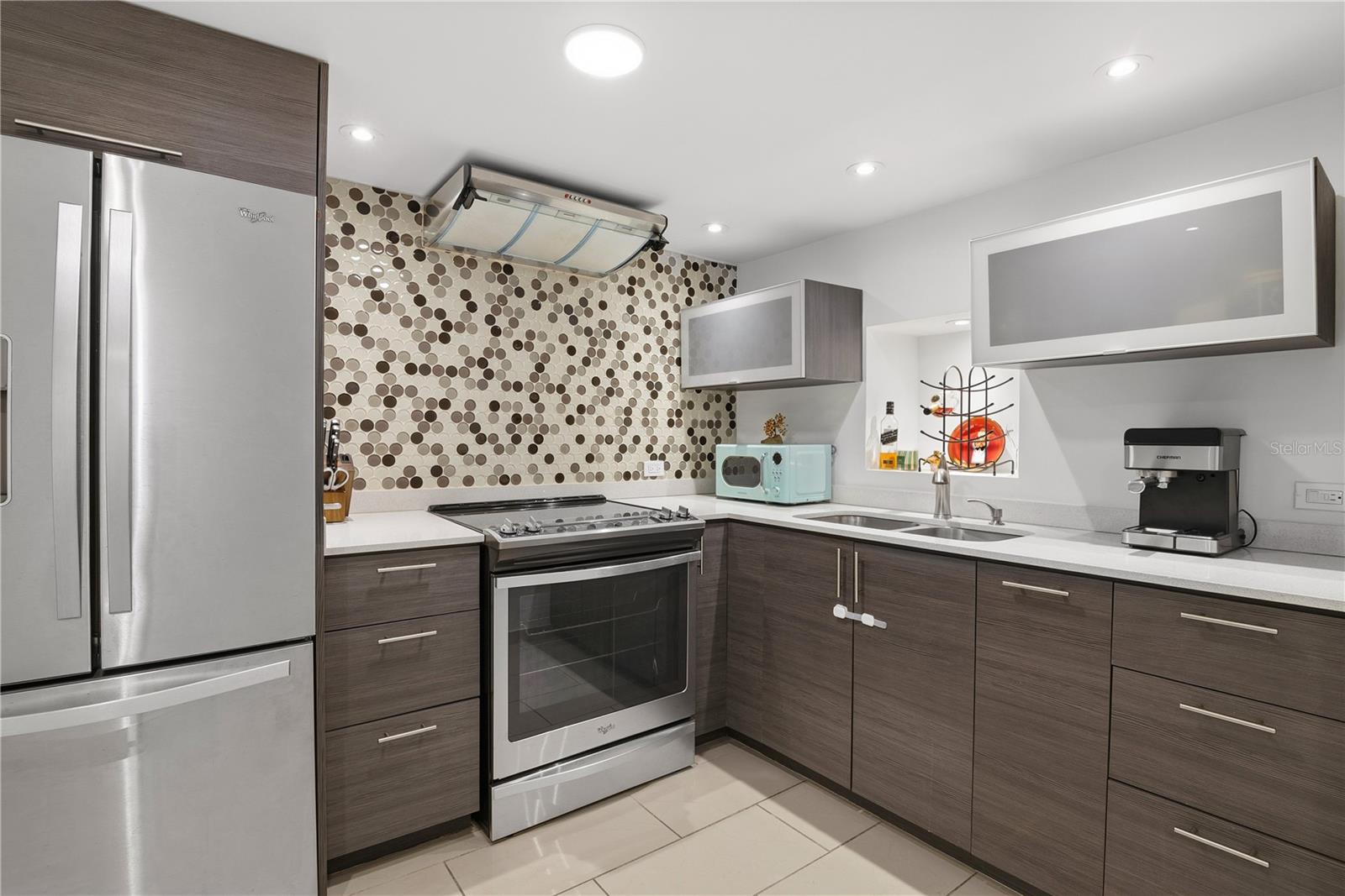 CONDO. PLAYA DORADA, CALLE HORIZONTE 303-B CAROLIN - Residential