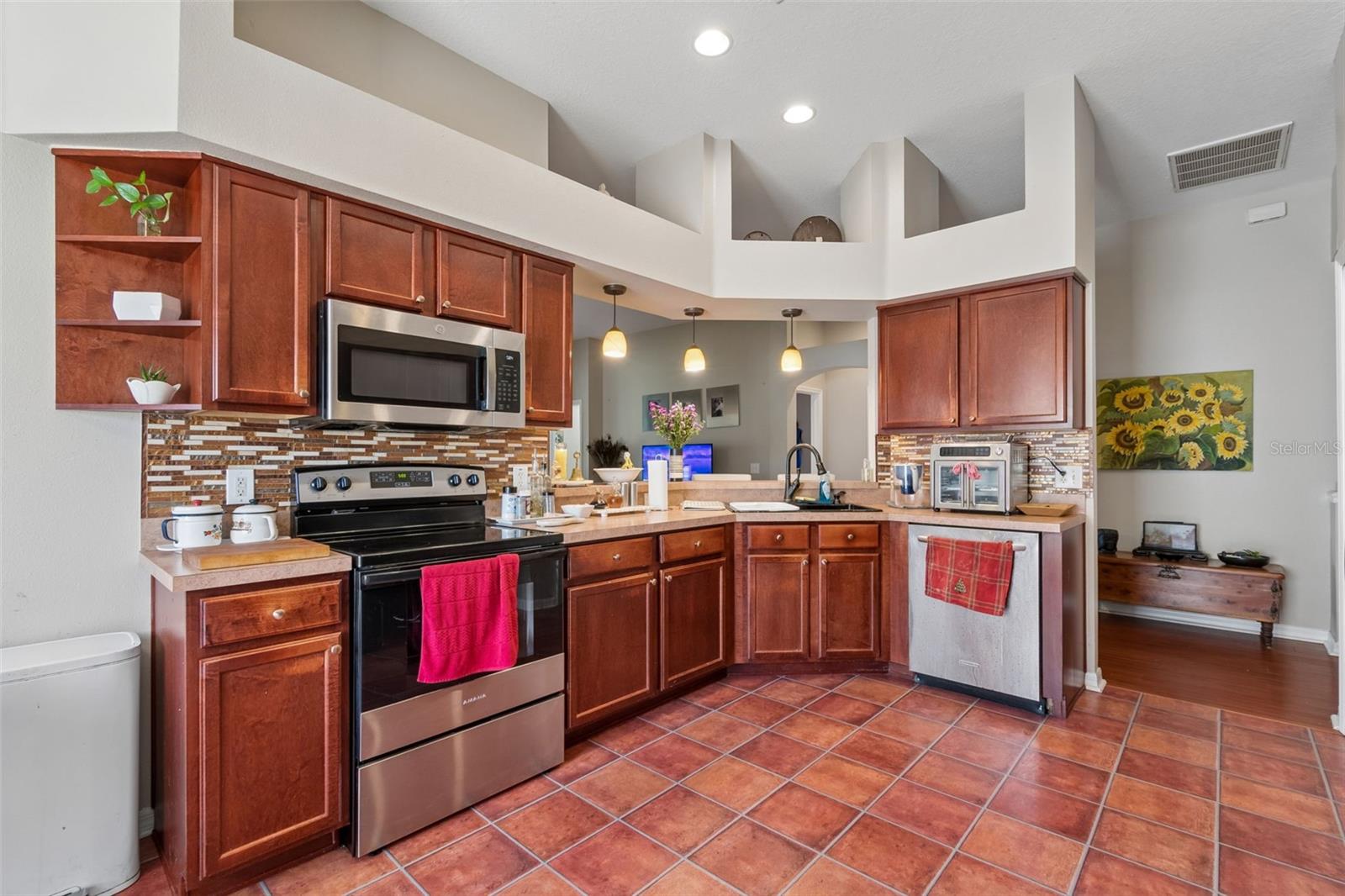 MEADOW POINTE III HOA - Residential