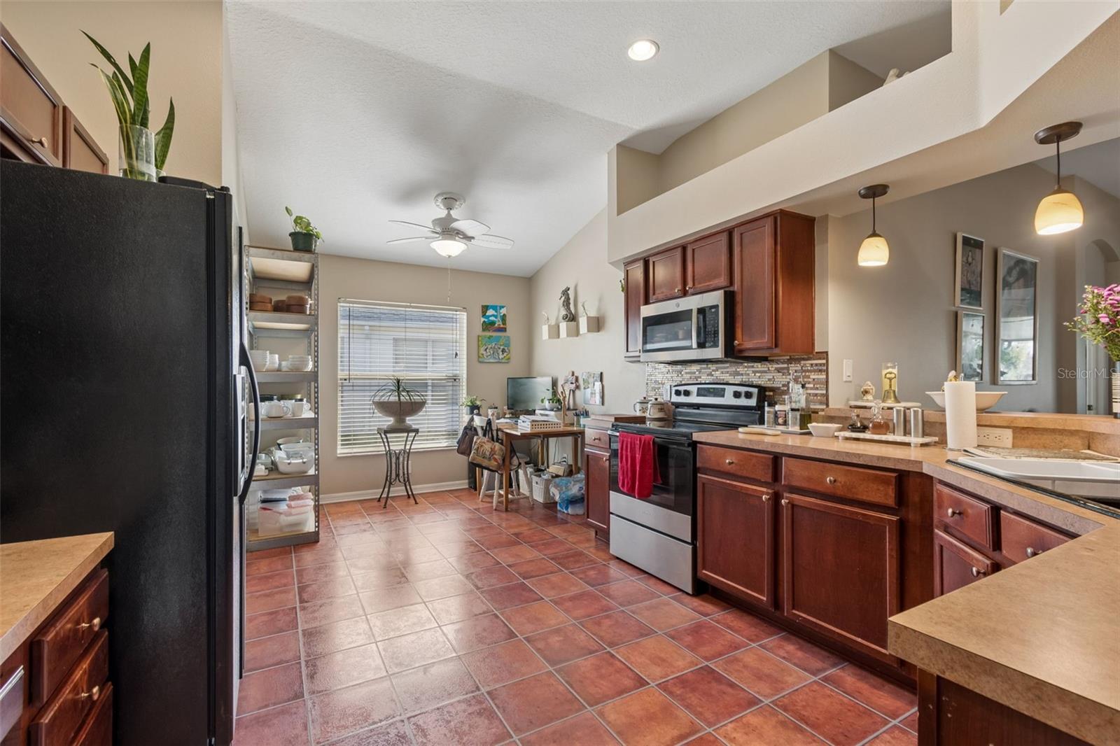 MEADOW POINTE III HOA - Residential