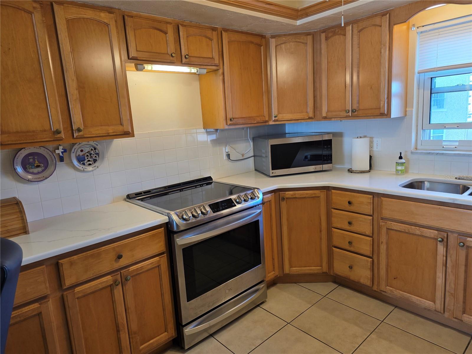 BAYWAY ISLES POINT BRITTANY THREE - Residential