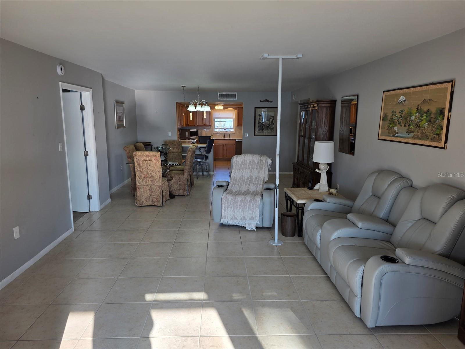 BAYWAY ISLES POINT BRITTANY THREE - Residential