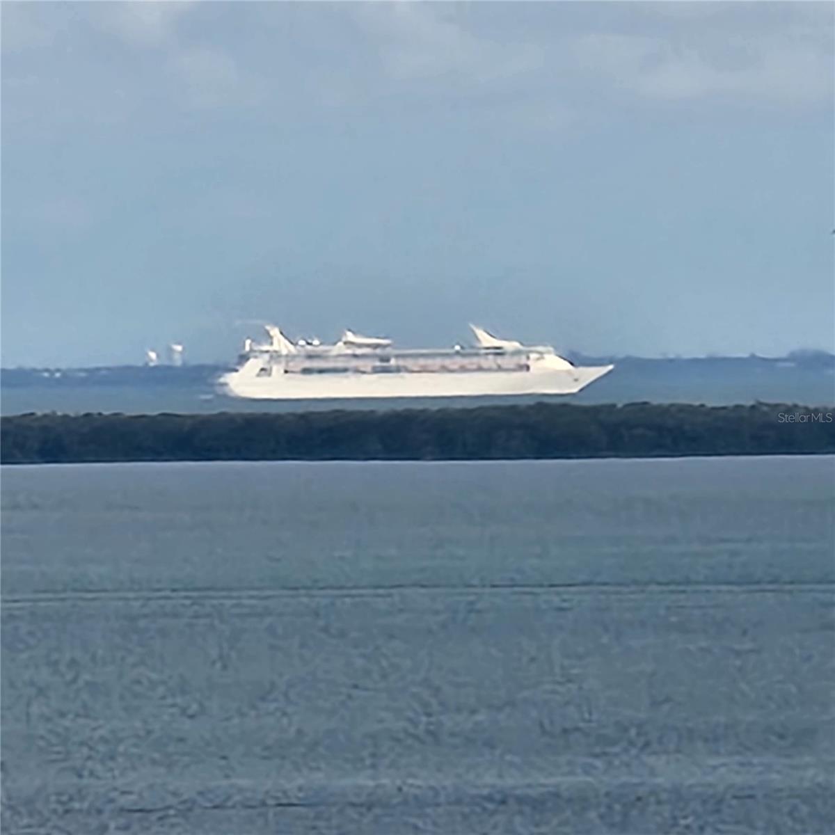 BAYWAY ISLES POINT BRITTANY THREE - Residential