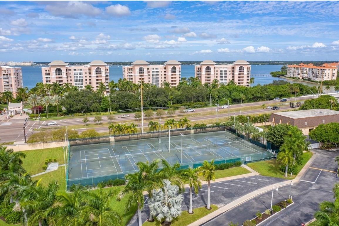 BAYWAY ISLES POINT BRITTANY THREE - Residential