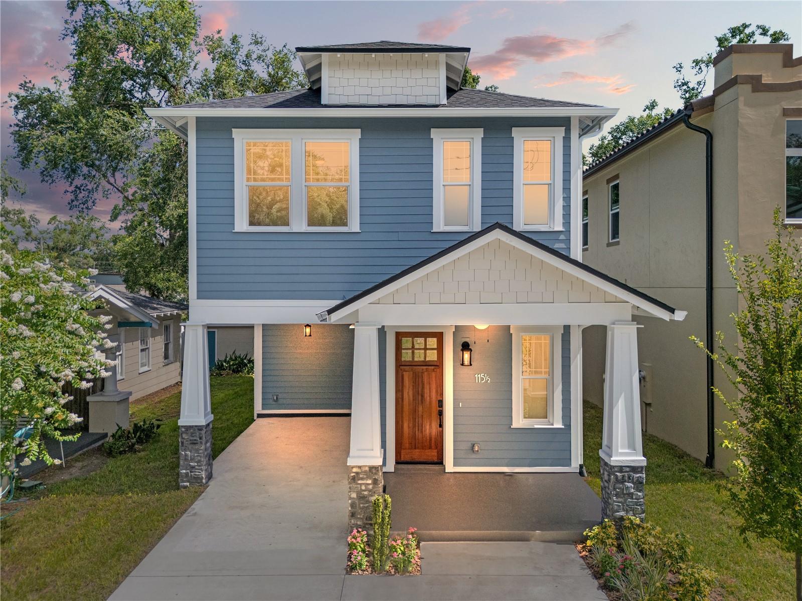 115 W HIAWATHA STREET 1/2