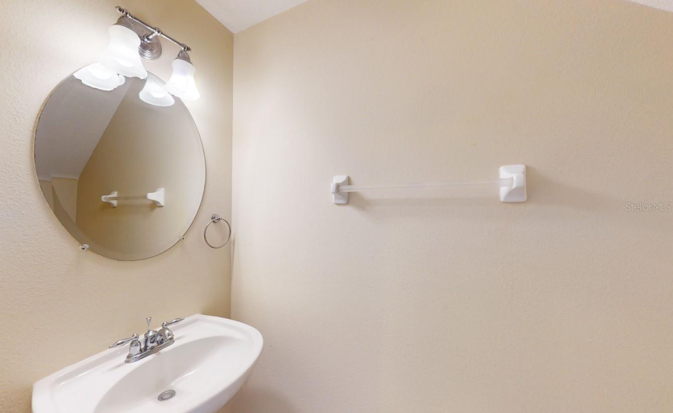 OXFORD CHASE - Residential