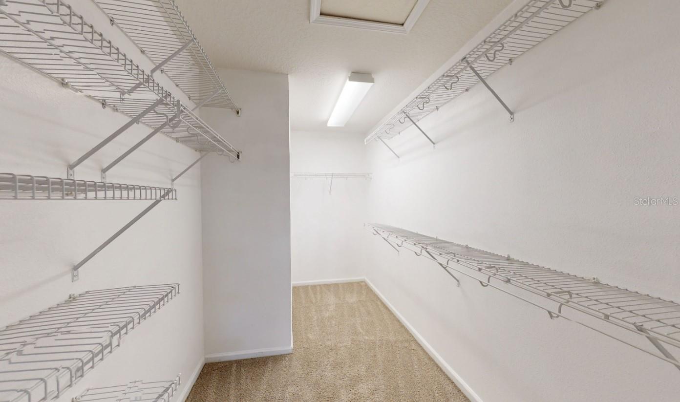 OXFORD CHASE - Residential