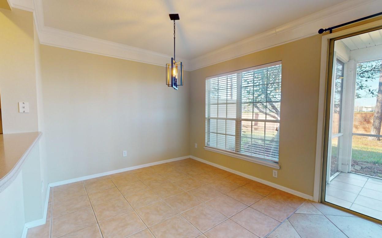 OXFORD CHASE - Residential